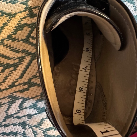 ECCO Women High Gloss Leather Booties - Picture 13 of 14